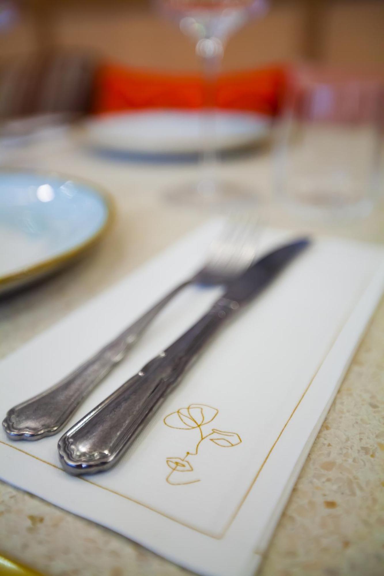Bloom House Hotel & Spa Paris Bagian luar foto