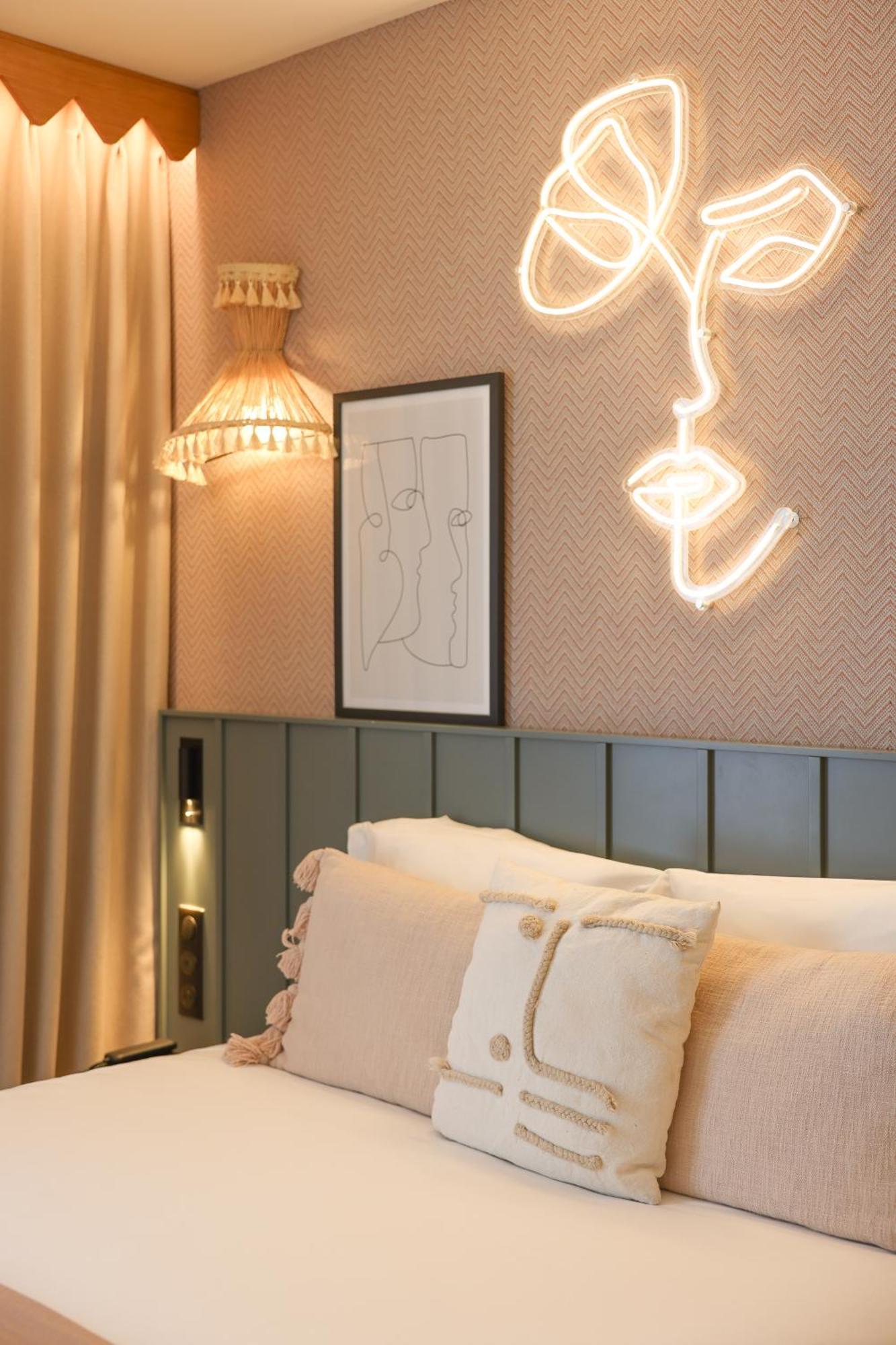 Bloom House Hotel & Spa Paris Bagian luar foto