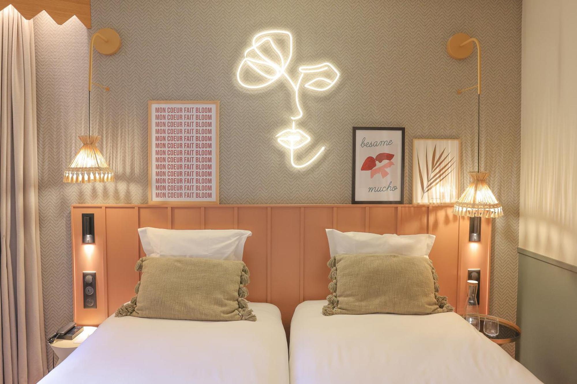Bloom House Hotel & Spa Paris Bagian luar foto
